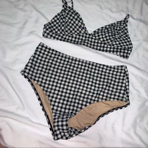 bikini set offwhite and black gingham pattern